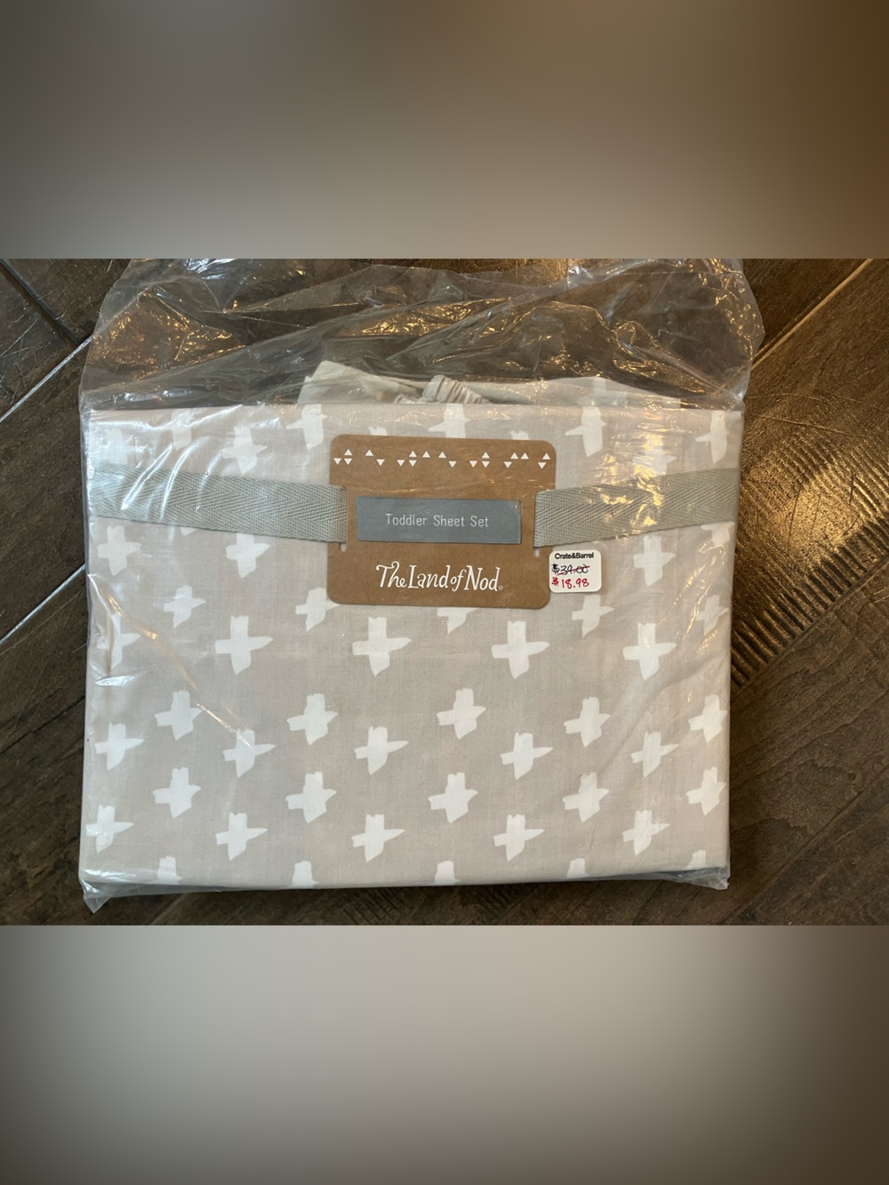 Land of Nod - Crate&Barrel Toddler Sheet Set in Taupe and White